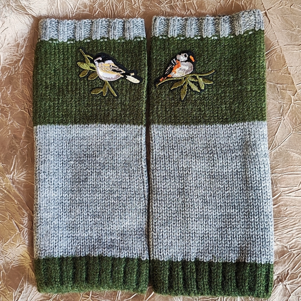 Fingerless Gloves Thumb Holes Olive Green Gray Embroidered Birds Mittens NEW